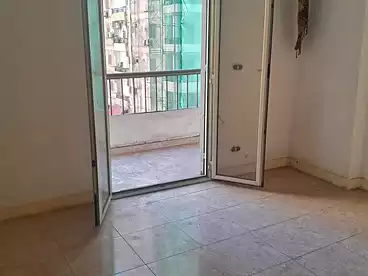 Apartments For sale in Gamal Abdel Nasser St., El Mandara, 90 sqm