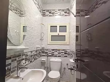Apartments For sale in El Mostashareen Neighborhood, Zagazig, 220 sqm
