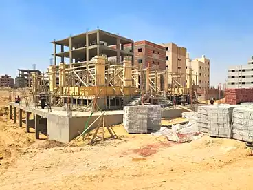 في الأندلس العائلي، الأندلس، 475 متر