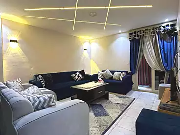 شقق للبيع في شارع محمود العيسوي، ميامي، 140 متر