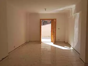 روف للبيع في بيانكي، البيطاش، 300 متر