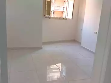 Apartments For sale in Gamal Abdel Nasser St., Miami, 100 sqm