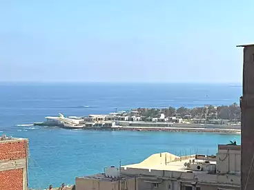 شقق مفروشة للبيع في المندرة بحري، المندرة، 140 متر