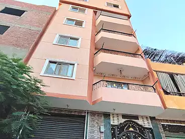 شقق للإيجار في شارع المجزر الالي، اللبيني، 100 متر