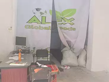 تجاري للإيجار في محرم بك، الاسكندرية، 60 متر