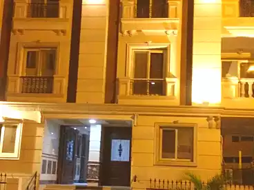 Apartments For sale in Morabaa El Wozaraa, Sheraton, 240 sqm
