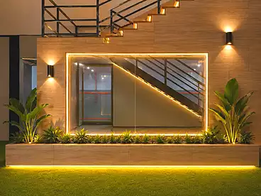 Properties For rent in Southern 90th St., 90th Street, 930 sqm