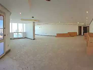 Offices For rent in Carrefour Main Street, Zahraa El Maadi, 220 sqm