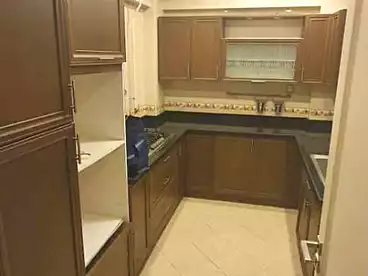 في شارع أحمد رامي، المرحله الأولى، 150 متر