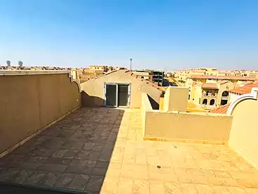 في كمبوند معادى فيو - المعادي للتنمية والتعمير، كمبوند بمدينة الشروق، 181 متر
