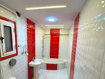 Apartments For sale in Mahmoud El-Isawy St., Miami, 175 sqm