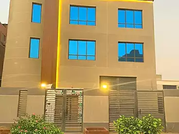 Building For rent in Industrial Zone, New Cairo - 5th Settlement, 700 sqm