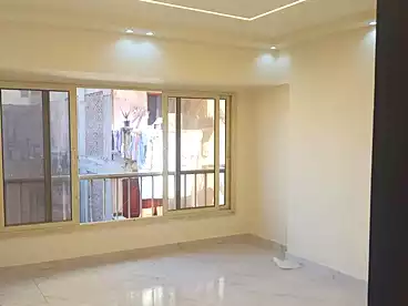 شقق للبيع في شارع عين شمس، البيطاش، 160 متر