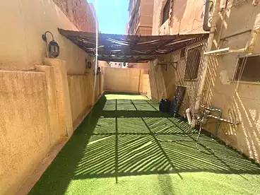 For sale in Street 6, Second Neighborhood, 140 sqm