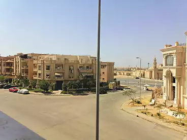 Apartments For sale in Abou Obaida Ibn El-Garah St., El Yasmeen 5, 310 sqm