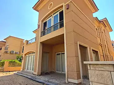 Town House For sale in Stone Park Compound - Roaya, Compounds in New Cairo, 190 sqm