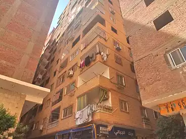 Apartments For sale in El Eshrein St., Hadayek Helwan, 150 sqm