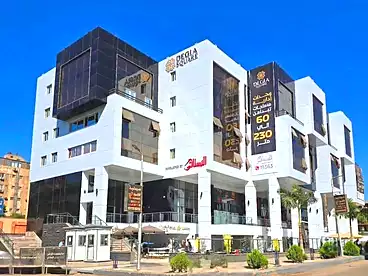 Commercial For sale in Street 206, Degla, 21 sqm