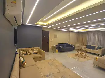 للإيجار في شارع شهاب، المهندسين، 150 متر