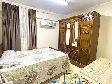 عقارات للإيجار في كامب شيزار، الاسكندرية، 100 متر