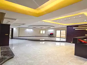 للإيجار في شارع سيد زكريا، شيراتون، 250 متر