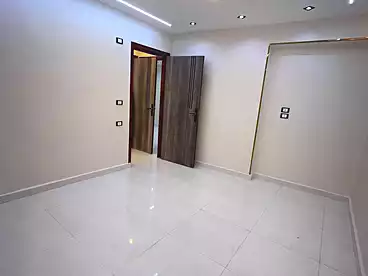 شقق للبيع في شارع 27، النزهة 2، 90 متر