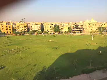 شقق للبيع في شارع زيد بن حارثه، جنوب الاكاديميه (أ)، 200 متر