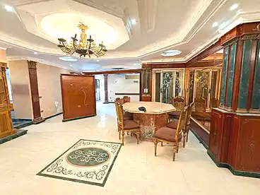 شقق للبيع في شارع بور سعيد، السيده زينب، 220 متر
