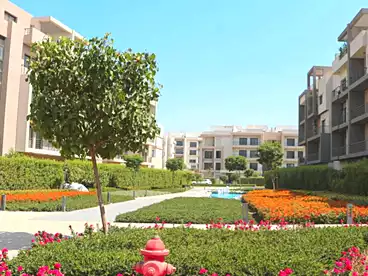 شقق للبيع في كمبوند فيفث سكوير - المراسم، كمبوند بالتجمع الخامس، 95 متر