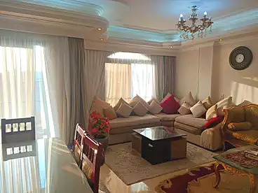 Private For sale in Street 1, First Neighborhood, 185 sqm