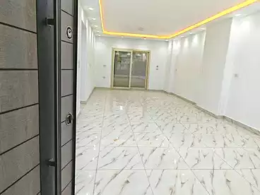 شقق للإيجار في شارع رايل، منشية عين حلوان، 130 متر