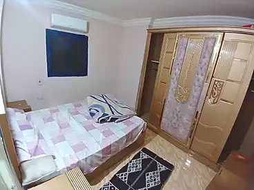 عقارات للإيجار في شارع العشرين، فيصل، 100 متر