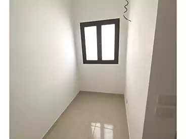 Apartment with Garden For rent in Fifth Square Compound - AlMarasem, Compounds in New Cairo, 220 sqm