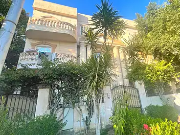 شقق للبيع في شارع مصعب بن عمير، جنوب الاكاديميه (هـ)، 200 متر