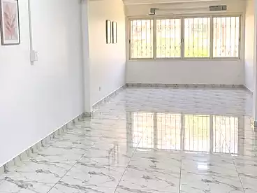 إداري للإيجار في اللبيني، فيصل، 170 متر