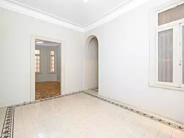 Offices For rent in El Sultan Hussein St., Mahta El Raml, 250 sqm