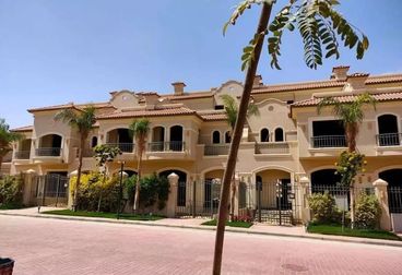 Town House in El Patio 5 East Compound - La Vista 236 M² For sale Ready to Move