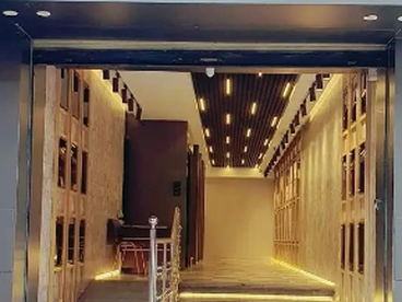 listing-image