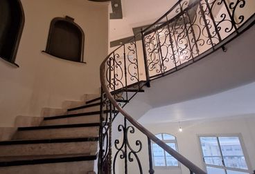 listing-image