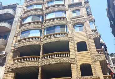 شقة للبيع 150 م في سط البلدع شارع  خصم  5% رمسيس الرئيسي  وميدان  السكاكيني