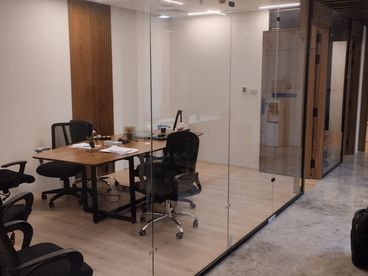Office for rent, 229 m, fully finished, in East Town