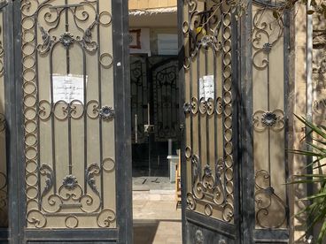 listing-image