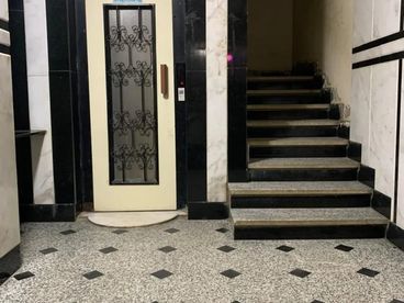 listing-image