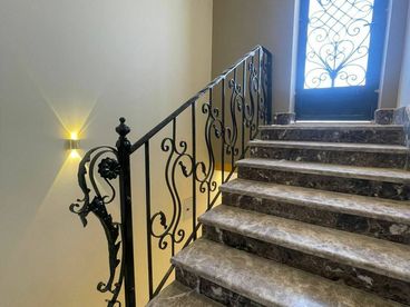 listing-image