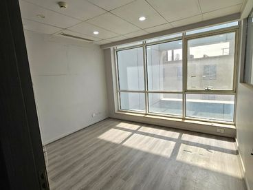 listing-image