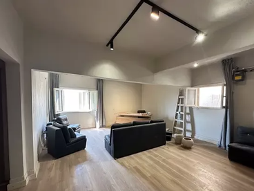 listing-image