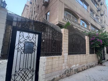 listing-image