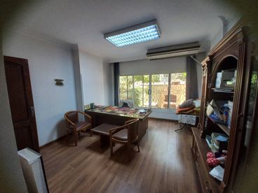 listing-image