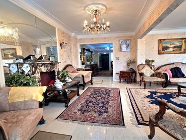 listing-image