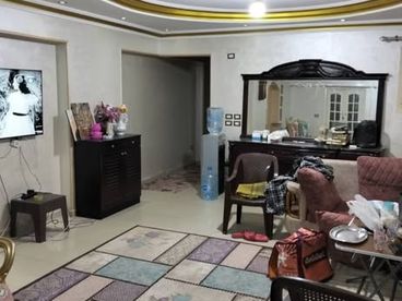 شقه للبيع ١٥٠متر سوبر لوكس ٤غرف ورسيبشن ومطبخ ٢حمام بجوار كنيسه العذراء جانبي من طومان باي عماره
